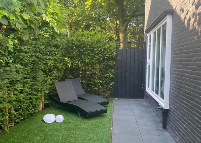 Romee Bed & Breakfast 3*